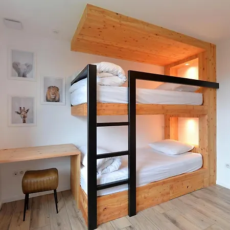 Moderne Avec Spa, Ideal Pour 12 Personnes - Fr-1-744-54 Feriehus